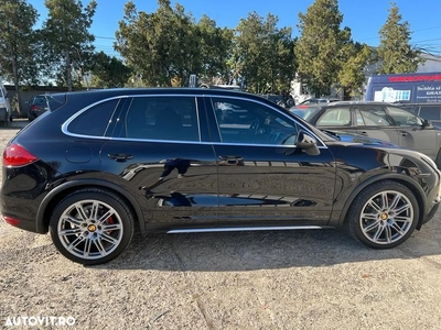 Porsche Cayenne 3.0 L V6