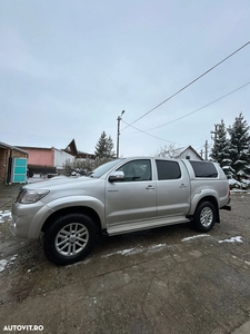 Toyota Hilux 4x4 Cabina Dubla Style+ Aut.