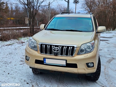 Toyota Land Cruiser 3.0l Turbo D-4D Aut. AVS 7 Locuri Luxury