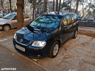 Volkswagen Touran 2.0 TDI DPF DSG Highline