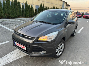 Ford kuga 4x4 “ An 2015 “ Automatá