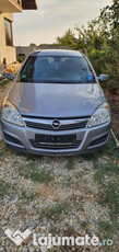 Opel Astra H masina