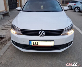 VW Jetta 1.6 TDi, an 2014, Euro 5, AC, navigatie, stare perfecta