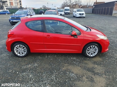 Peugeot 207 1.6HDI Feline