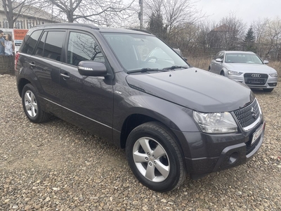 Suzuki grand vitara 2011 4x4 Catamaresti-Deal