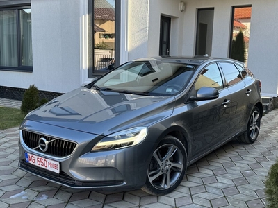 Volvo V40 2017 2.0diesel D3 150cp automata Rate/leasing Radu Negru