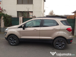 Mașina Ford Ecosport