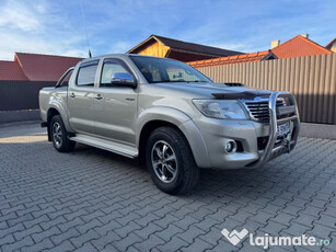 TOYOTA HILUX an de fabricatie 2014 Motor 3.0 diesel 171 CP