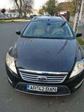 Autoturism Ford Mondeo Ghia