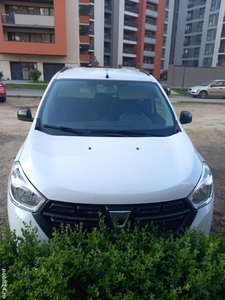 Vand Dacia Lodgy benzina 2019 11