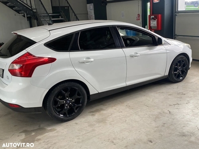 Ford Focus 1.6 Ti-VCT Trend