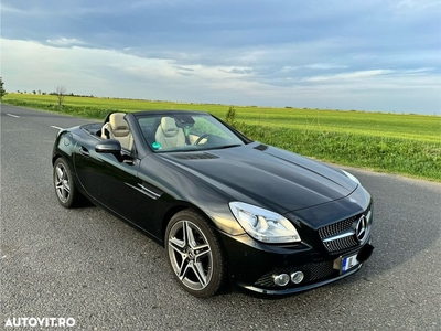 Mercedes-Benz SLK 200 (BlueEFFICIENCY) 7G-TRONIC