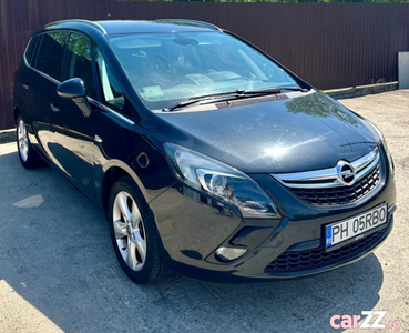 Liciteaza-Opel Zafira Tourer 2012