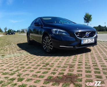 Liciteaza-Volvo V40 2015