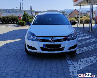 Opel Astra H 2011