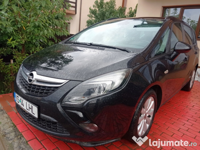 Opel Zafira 2016