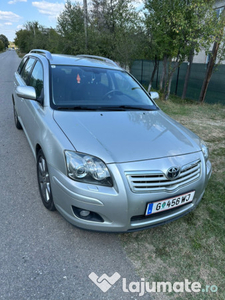 Toyota avensis t 25