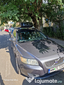 VOLVO V50 motorina