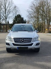 Mercedes Benz ML280