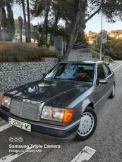 Mercedes W 124,E300D