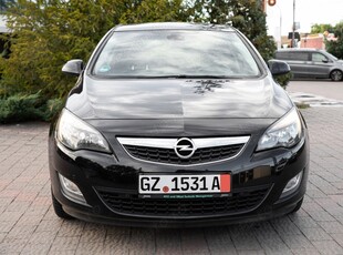 Opel Astra j 2011 diesel