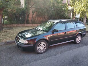 Vanzare Vand Skoda Octavia 2002, 1.6 benzina BFQ, 246000 km