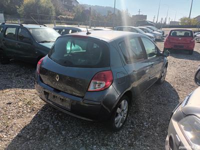 Renault Clio 12i