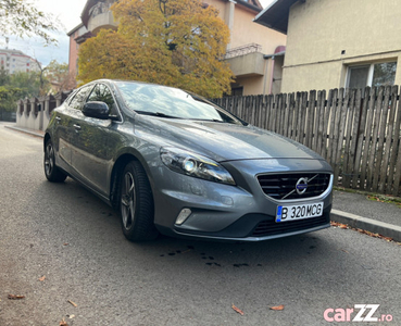 Volvo V40 R Design