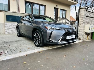 Lexus UX 250h 2.0L HEV 20H- (178 HP) 4X4 CVT Business