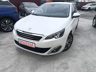 Peugeot 308 1.2 L PureTech Turbo S&S Allure Pack