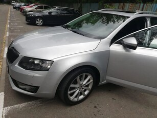 Skoda Octavia 1.6 TDI ELEGANCE DSG