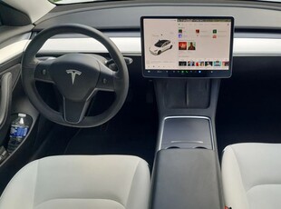 Tesla Model 3 Standard Reichweite Plus Hinterradantrieb