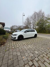 Volkswagen Golf 2.0 TDI DPF BMT GTD