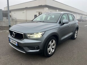 Volvo XC 40 D4 AWD Geartronic Momentum Pro