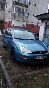 Ford focus benzina din 2000