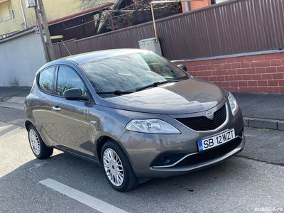 Lancia Ypsilon 2016 motorizare fiat 500