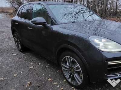 Porsche cayenne turbo 2019 550cp