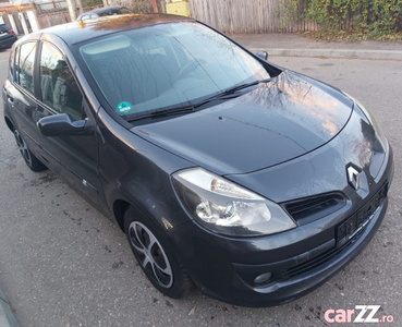 Renault Clio 1,6/88CP, 4usi/AC