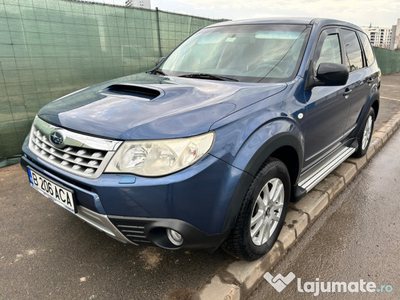 Subaru Forester 2000 diesel,147 cai.