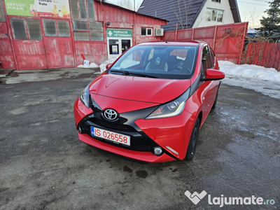 Toyota Aygo/X-Play Touch/Apple car Play/53000 km/2017