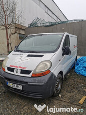 Autoutilitara marca RENAULT TRAFIC