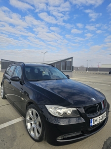 BMW E91 320i Seria 3 panoramic/Încălzire/navi/impecabilă/citește anunt Timisoara