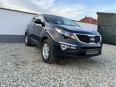 KIA Sportage 1,7 CRDI 2014 186000 km certificati STARE IMPECABILA Arpasu de Sus