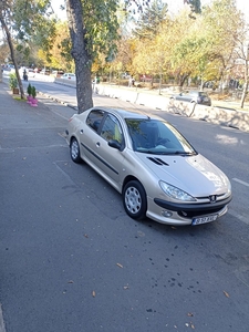 Peugeot 206 1.4 benzină + gpl an de fabricație 2007 Ilfov Baneasa