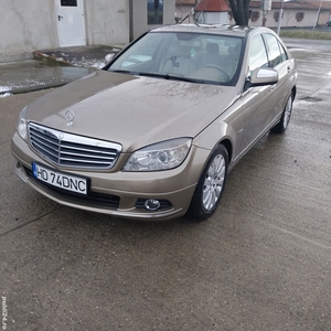 vind Mercedes C.220