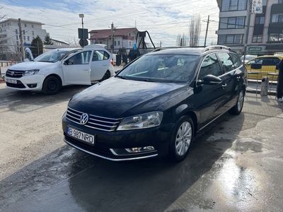 Volkswagen Passat B7 break Rosu