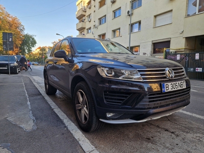 Volkswagen Touareg diesel 3.0 V6 - 262 cp
An fabr. 2015 . – 165000 km Bucuresti Sectorul 6