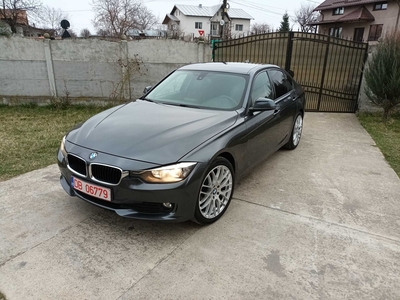 Bmw f30 sport line 2013 navi distribuție schimbata in reprezentanta Targoviste