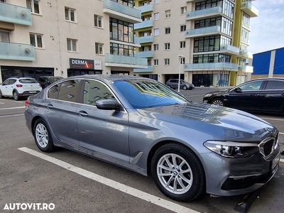 BMW Seria 5 520d AT