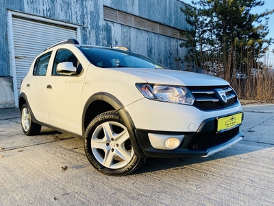Dacia Sandero Stepway, 1.5 dci 90cp, clima, senzori parcare, navigatie Arad